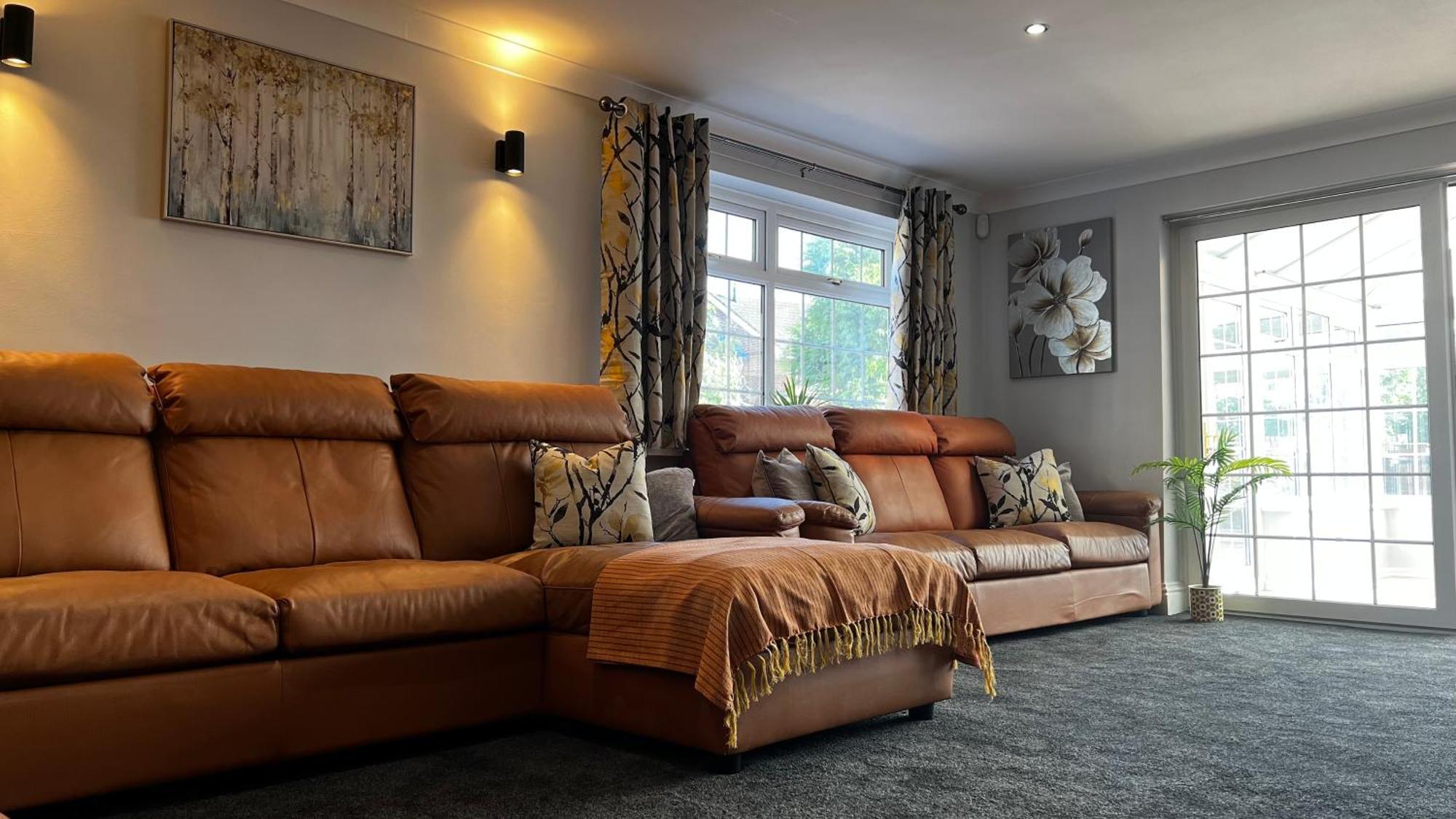 The Cheshire Gathering - Sleeps Up To 30 With Hot Tub Chester Extérieur photo